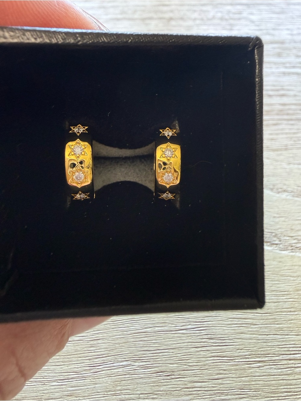 Moissanite Star Accent Huggie Earrings - Picture 3 of 6